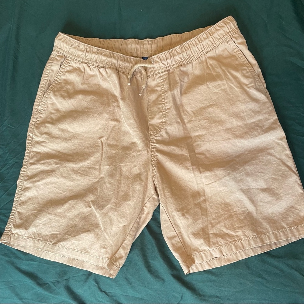 H&M regular fit cotton shorts